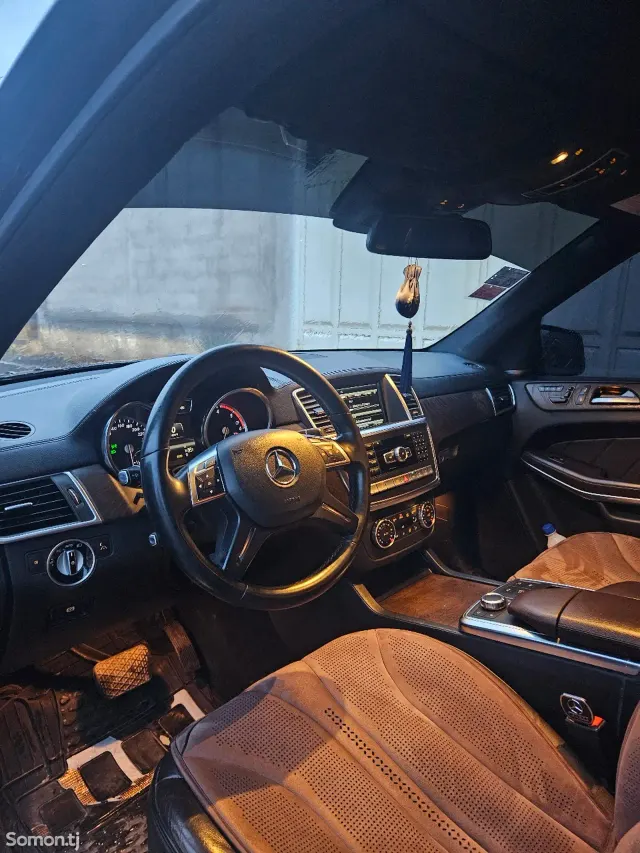 Mercedes-Benz GL class 2014 · 3.0 AT