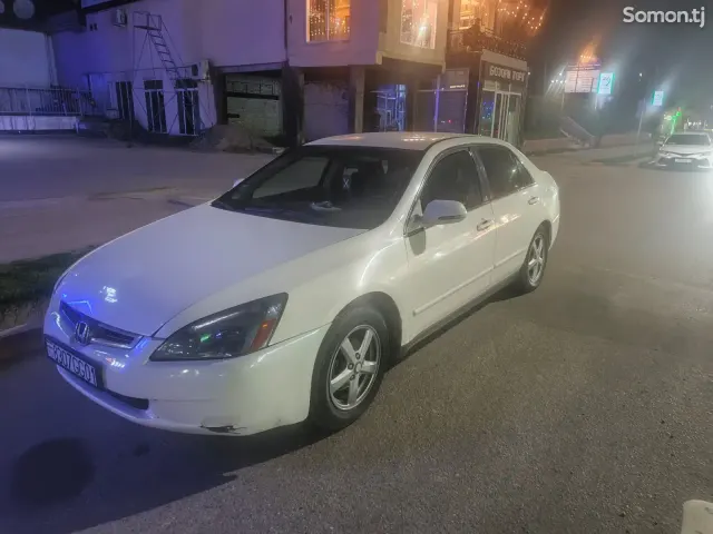 Honda Accord 2004 · 2.4 AT