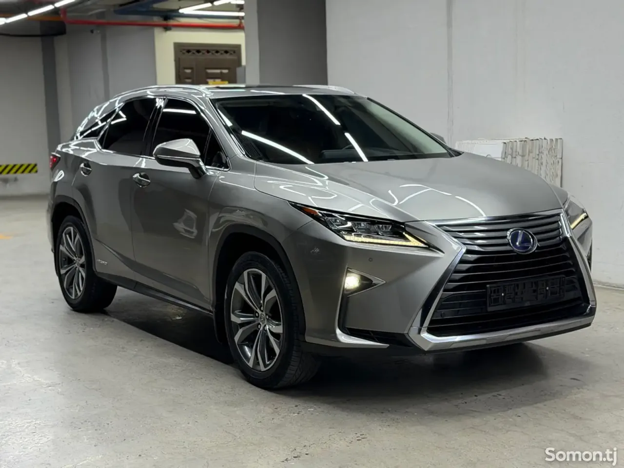 Lexus RX series 2017 · 3.5 AT