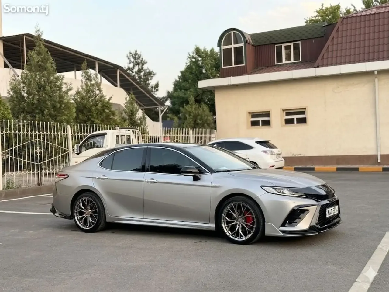 Toyota Camry 2025 · 2.0 AT