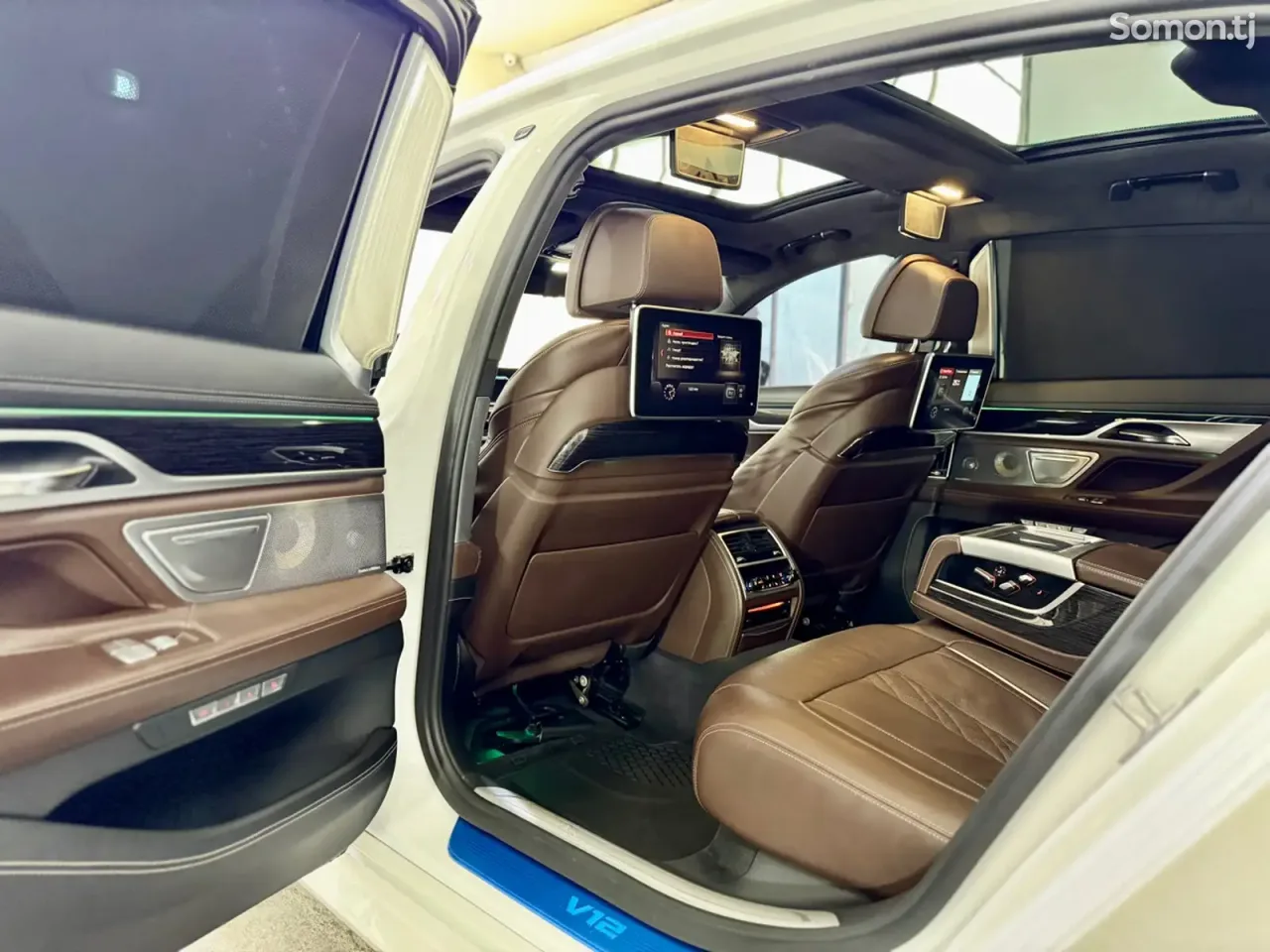 BMW 7 series 2018 · 6.5 AT