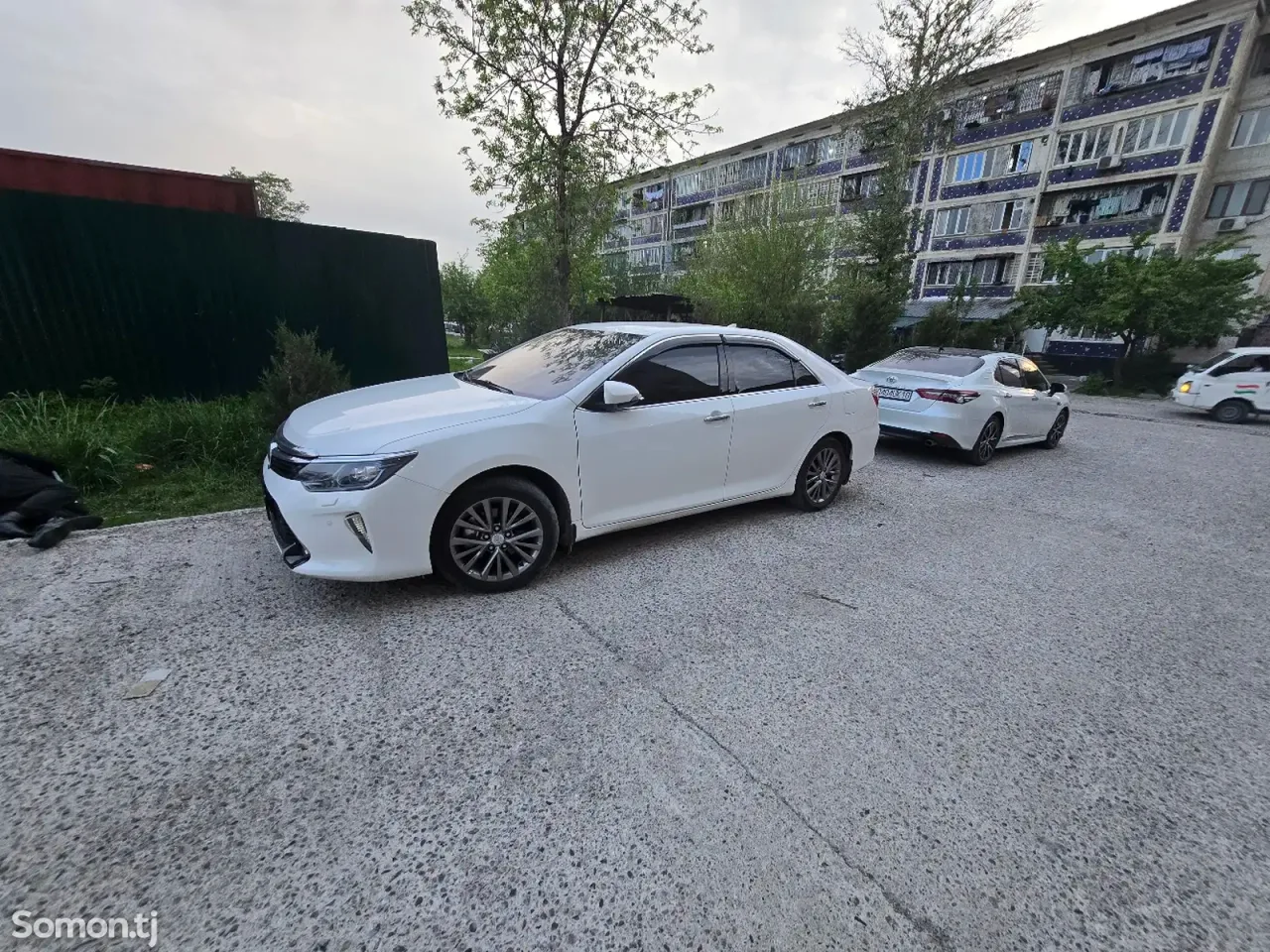 Toyota Camry 2017 · 3.5 AT