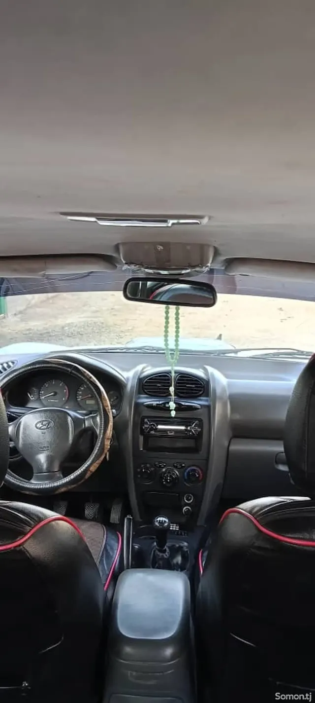 Hyundai Santa Fe 2001 · 2.0 MT