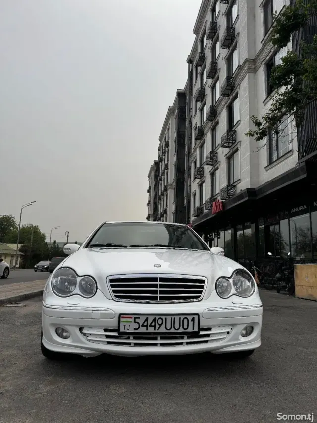 Mercedes-Benz C class 2005 · 2.0 AT