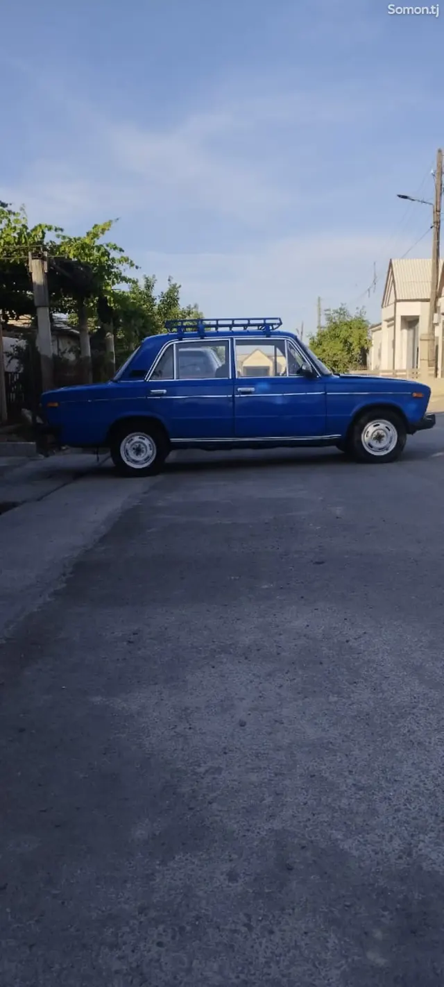 Lada (ВАЗ) 2106 1979 · 1.6 MT