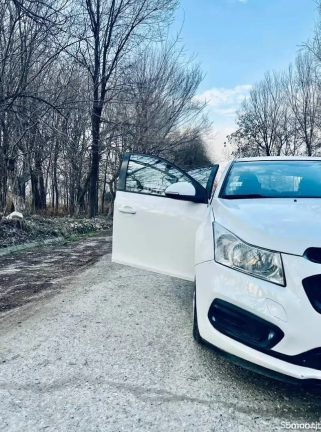 Chevrolet Cruze 2016 · 1.8 AT