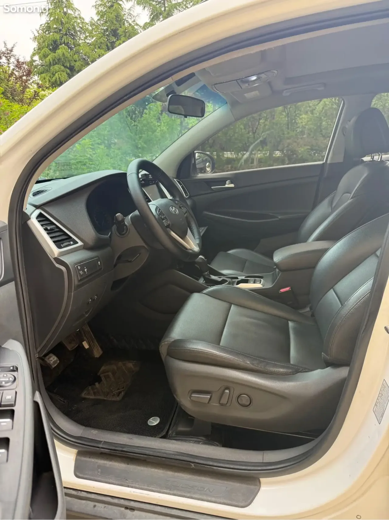Hyundai Tucson 2017 · 1.6 AT