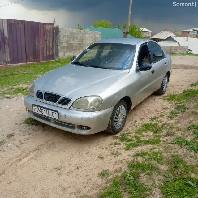 Daewoo Lanos 1997 · 1.6 MT