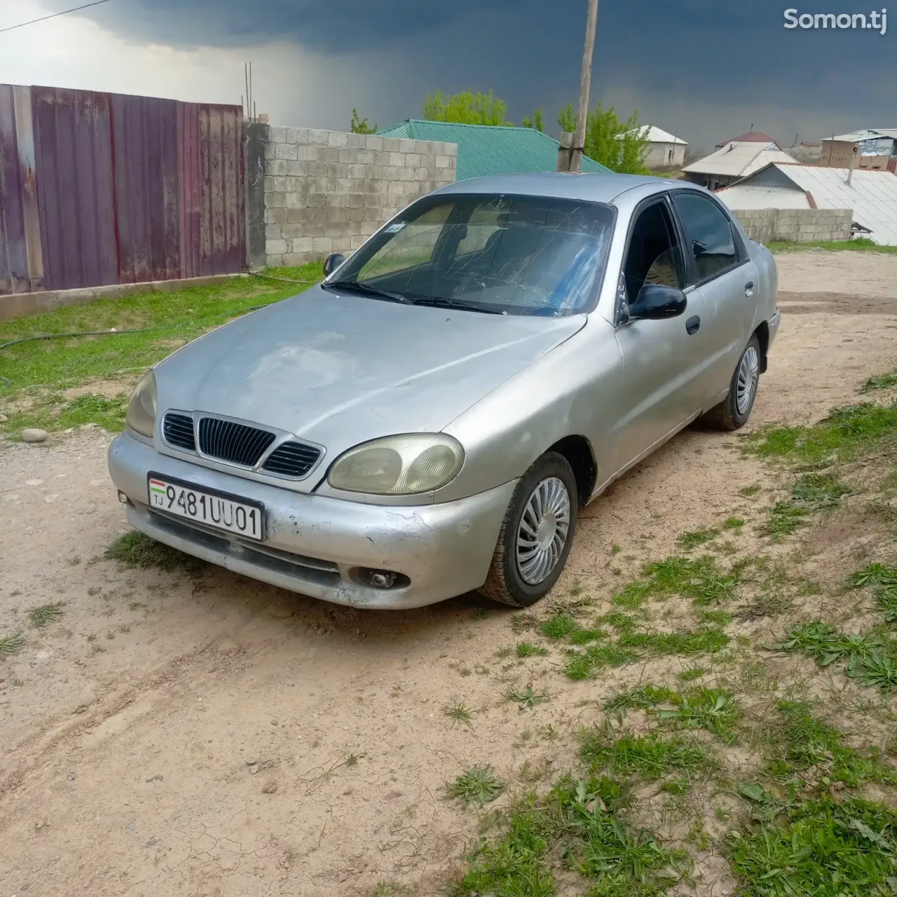 Daewoo Lanos 1997 · 1.6 MT