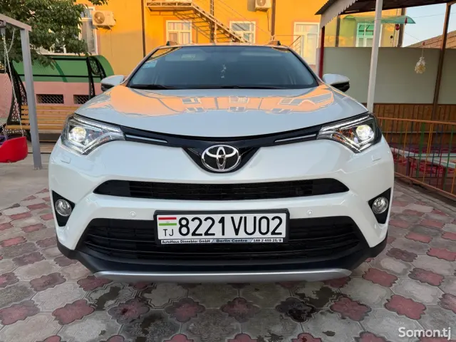 Toyota RAV 4 2019 · 2.5 AT
