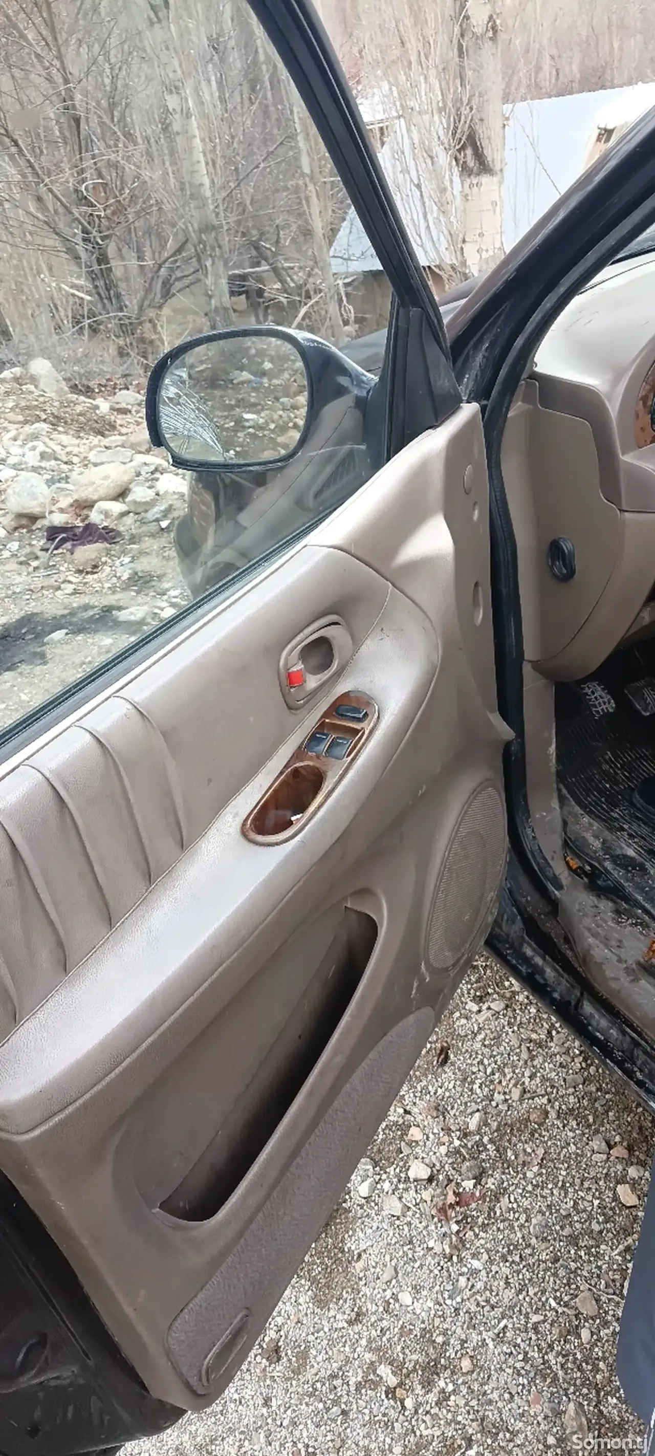 Kia Carnival 2004 · 2.9 MT