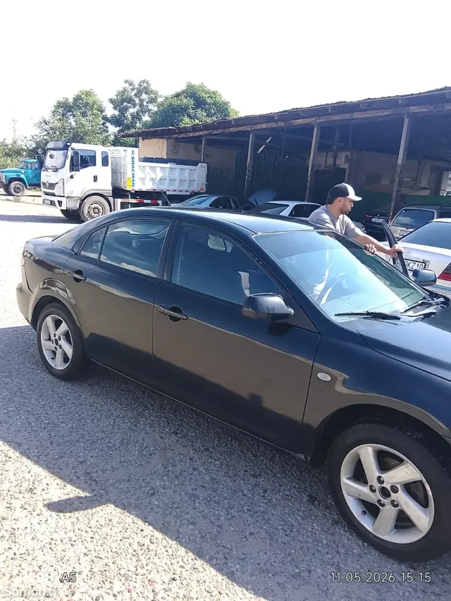 Mazda 6 2003 · 1.6 MT