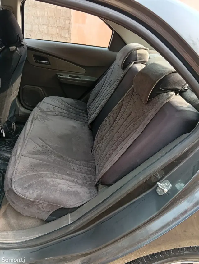Chevrolet Cobalt 2021 · 1.6 AT