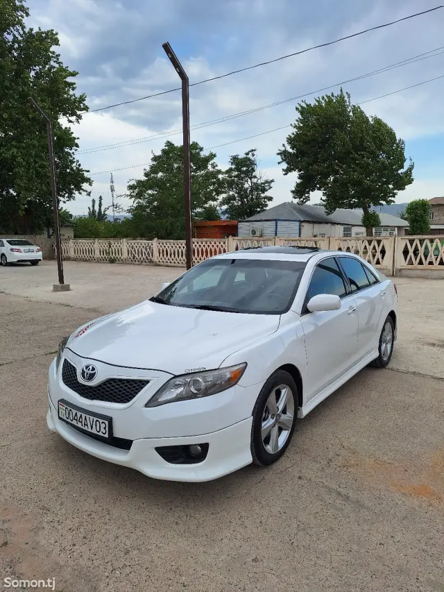 Toyota Camry 2011 · 2.5 AT