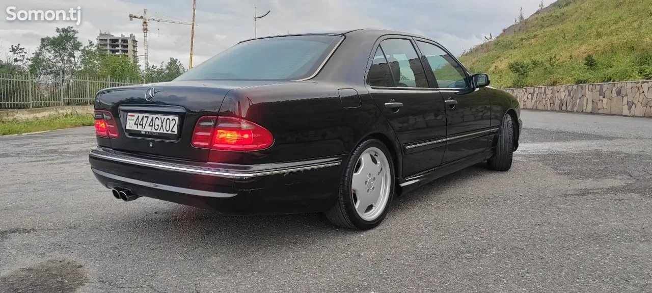 Mercedes-Benz E class 2002 · 2.8 AT