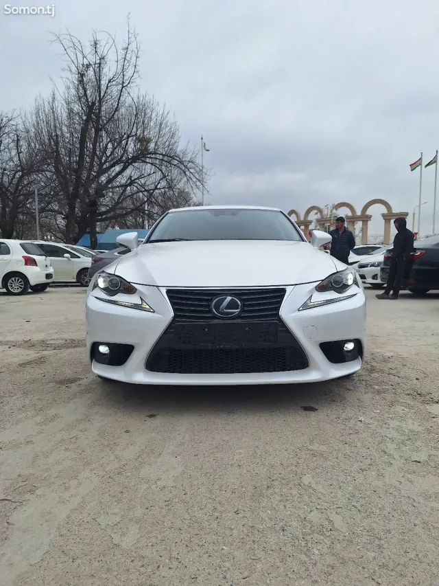 Lexus IS series 2014 · 2.5 AT