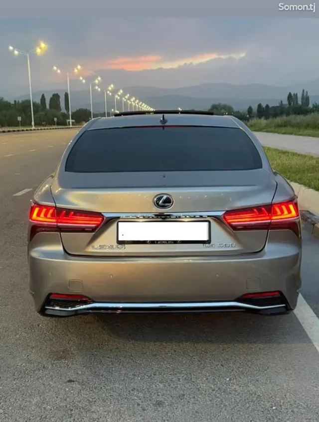 Lexus LS series 2020 · 5.0 AT