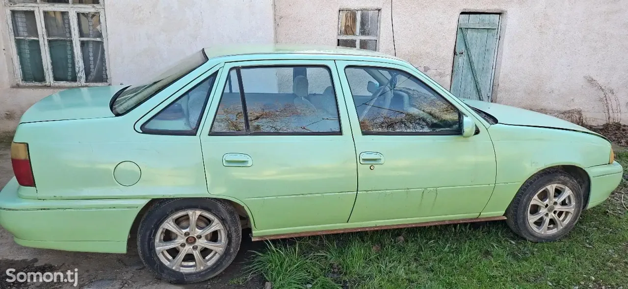 Daewoo Nexia 1996 · 1.6 MT