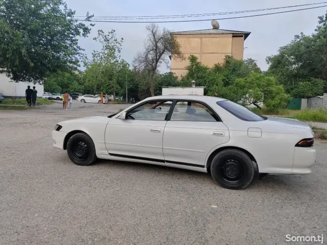 Toyota Mark II 1993 · 2.0 AT