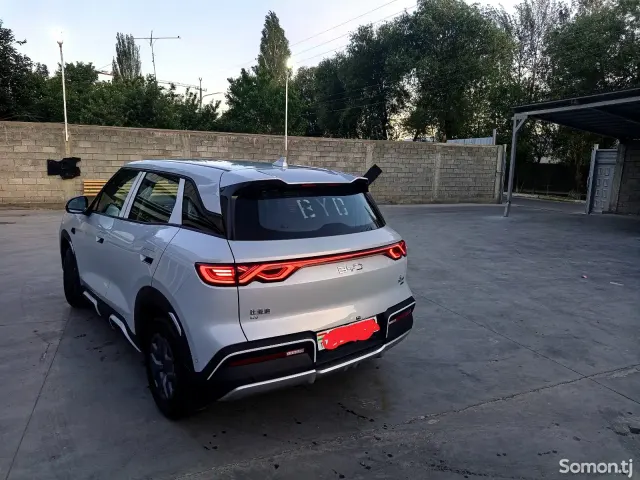 BYD Yuan Up 2025 · AT