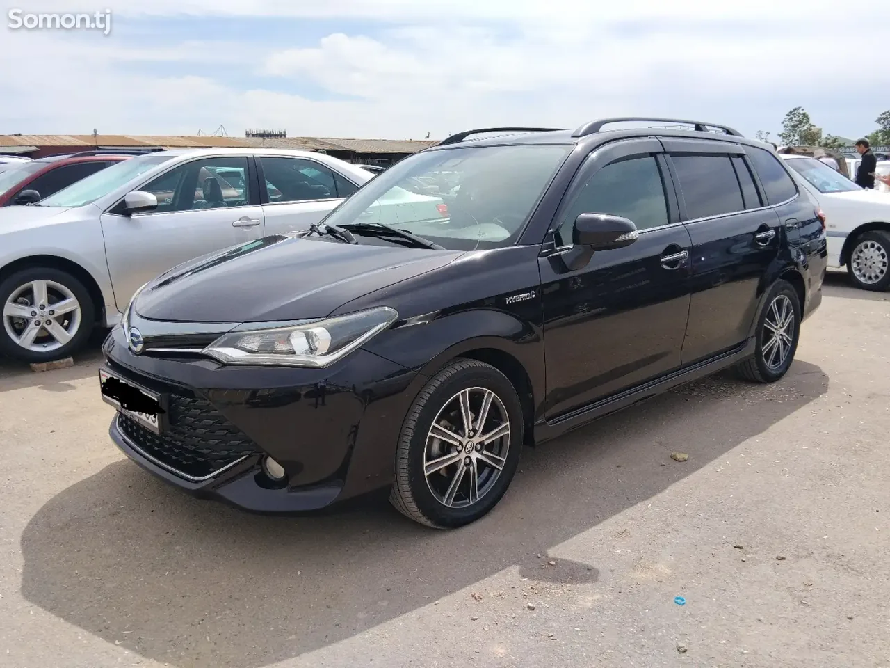 Toyota Fielder 2016 · 1.5 AT