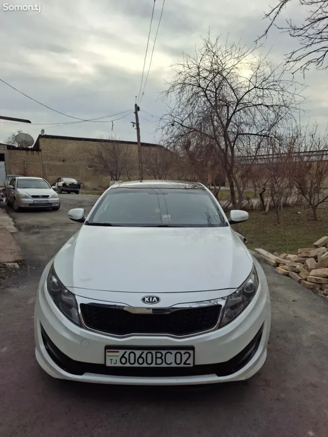 Kia K5 2011 · 2.0 AT
