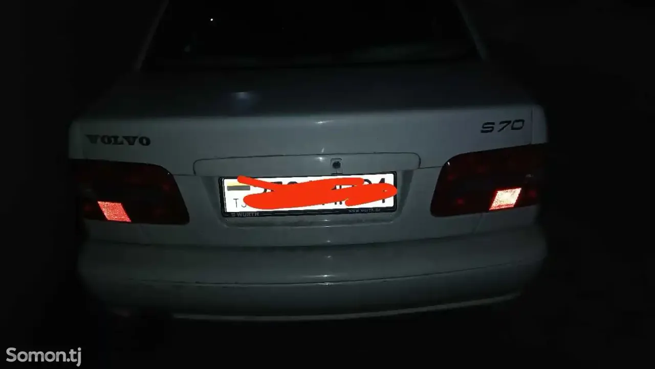Volvo S70 1998 · 2.4 MT