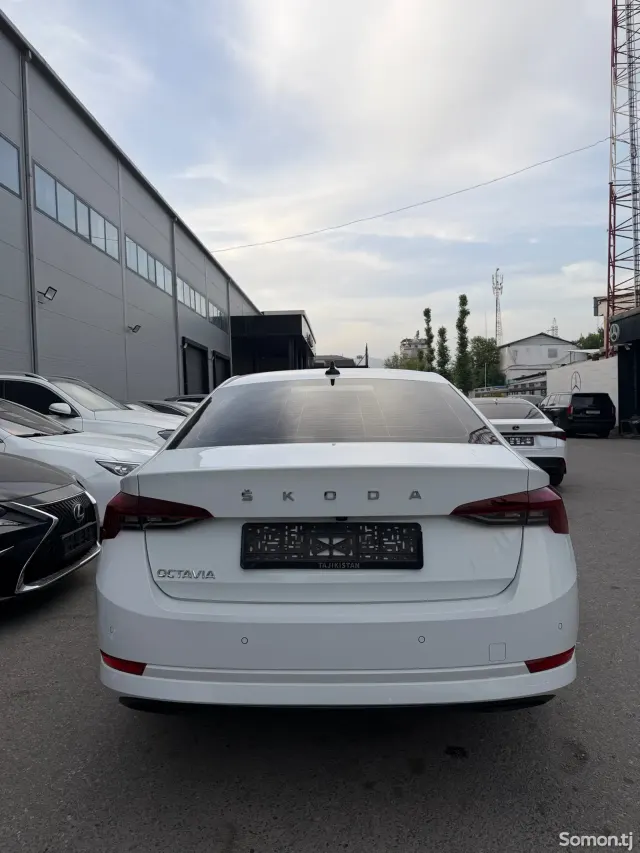 Skoda Octavia 2021 · 1.4 AT