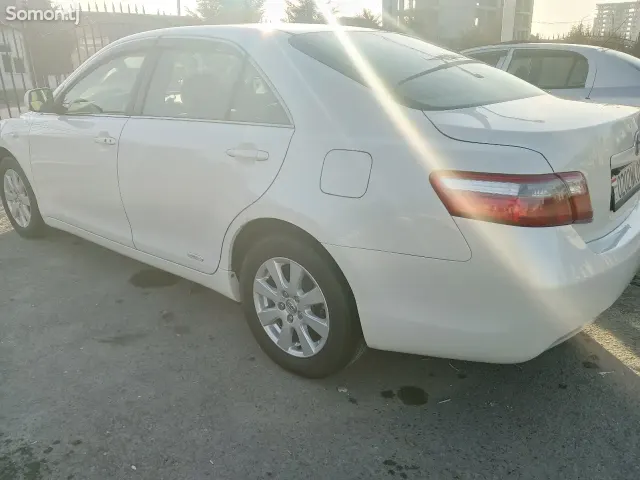 Toyota Camry 2007 · 2.4 AT