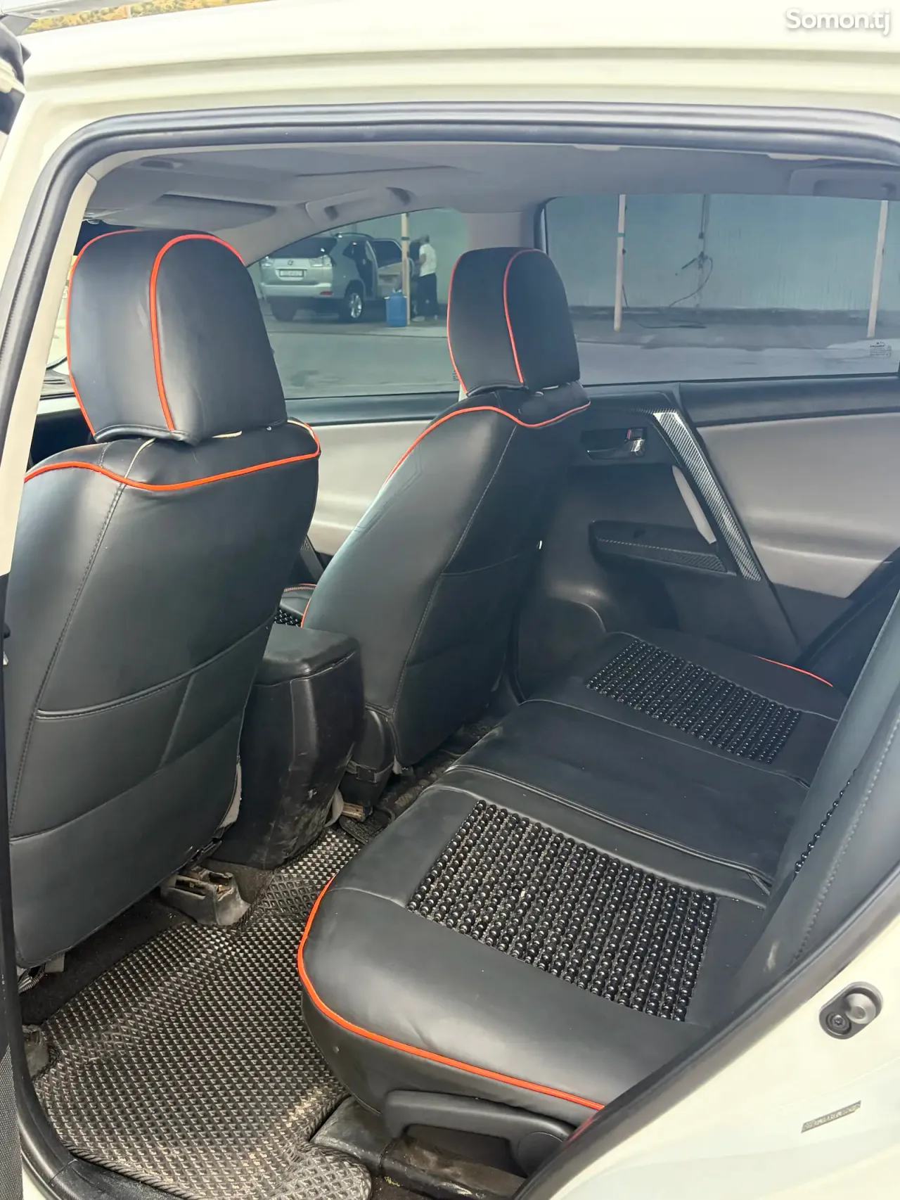 Toyota RAV 4 2014 · 2.5 AT