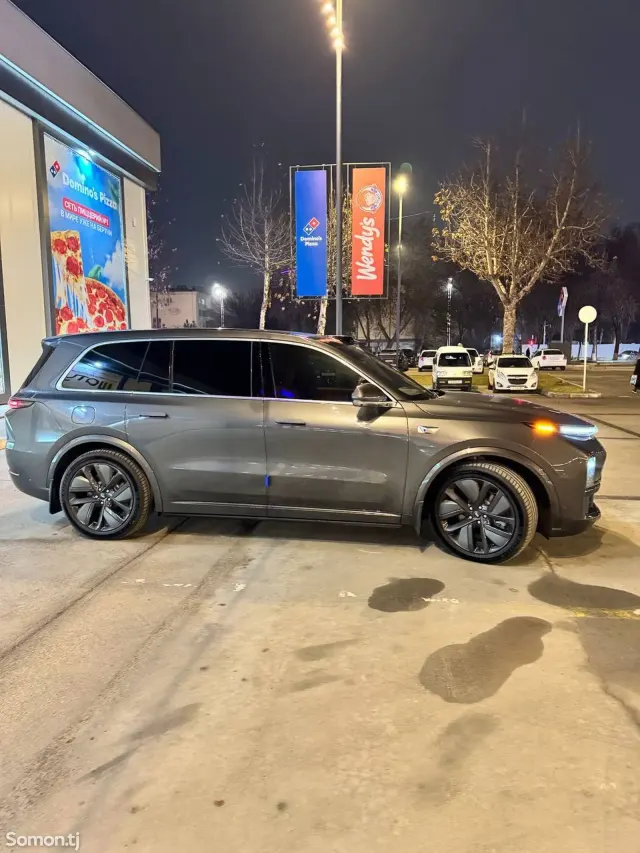 Li Auto (Lixiang) L9 2025 · 1.5 AMT