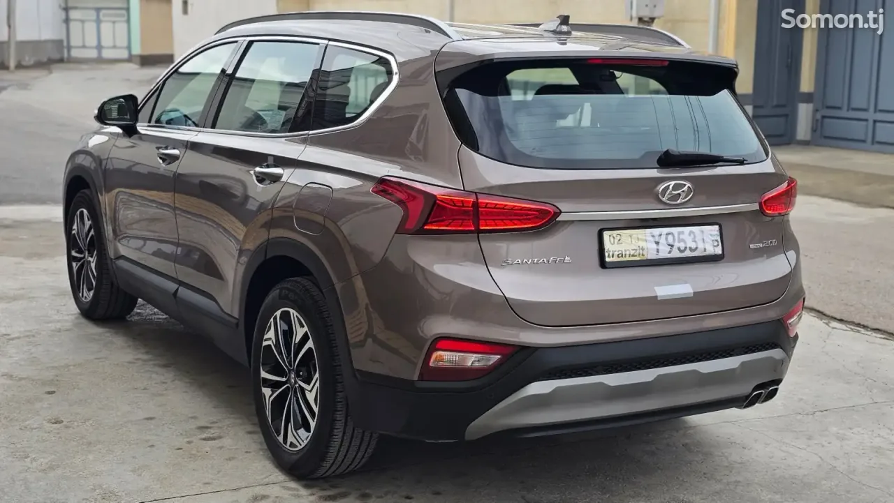 Hyundai Santa Fe 2018 · 2.0 AT
