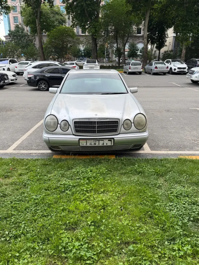 Mercedes-Benz E class 1997 · 2.3 AT