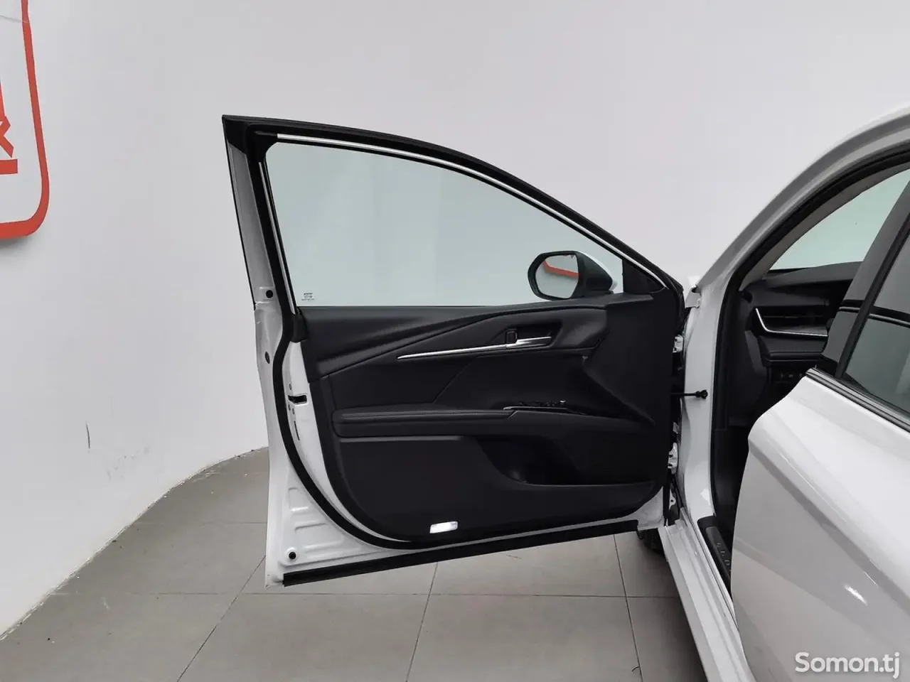 Toyota Camry 2025 · 2.0 AT
