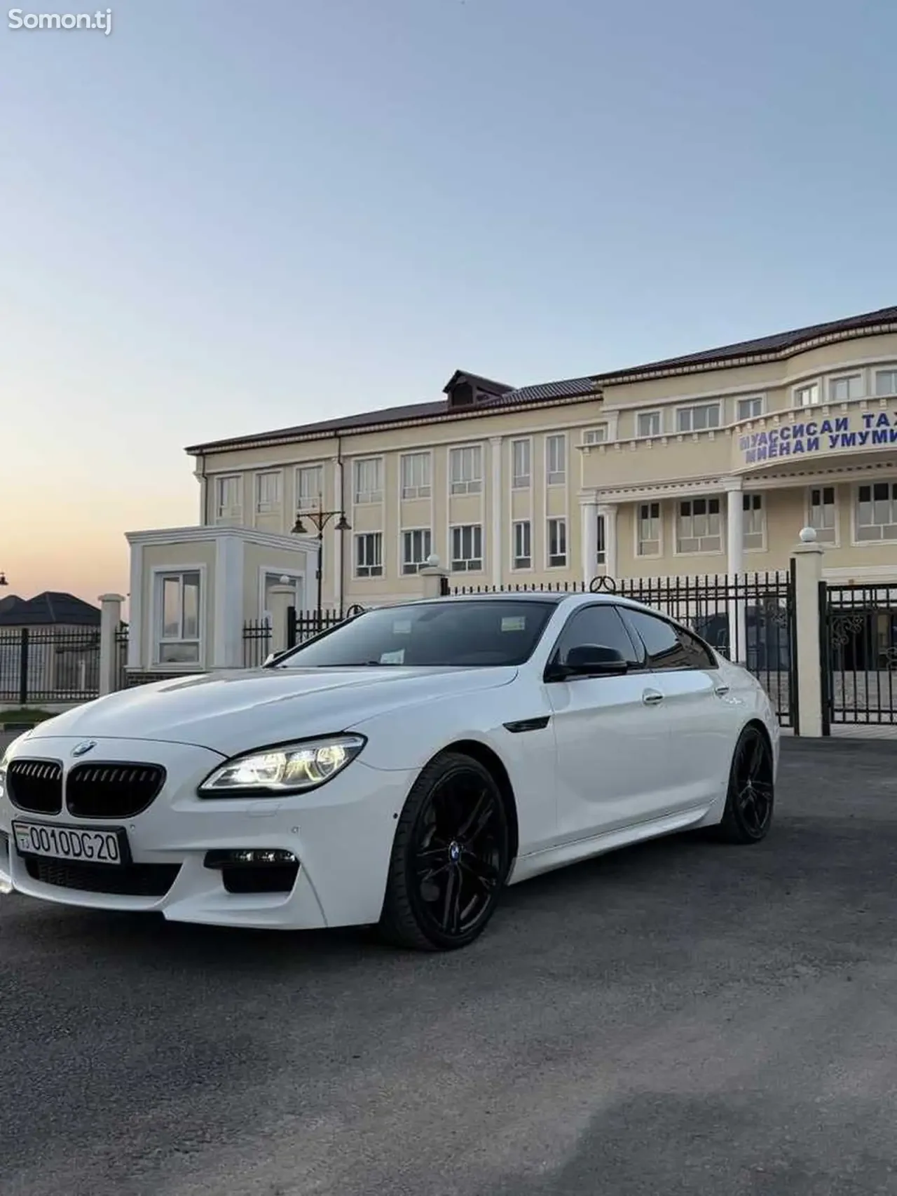 BMW 6 series 2016 · 4.0 AT