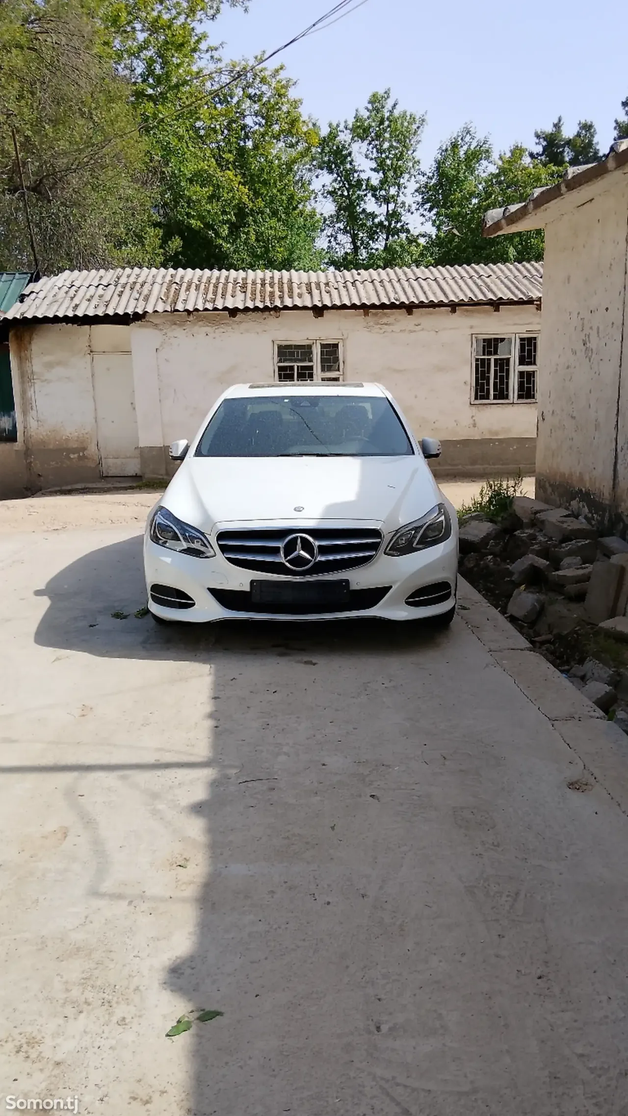 Mercedes-Benz E class 2015 · 2.0 AT