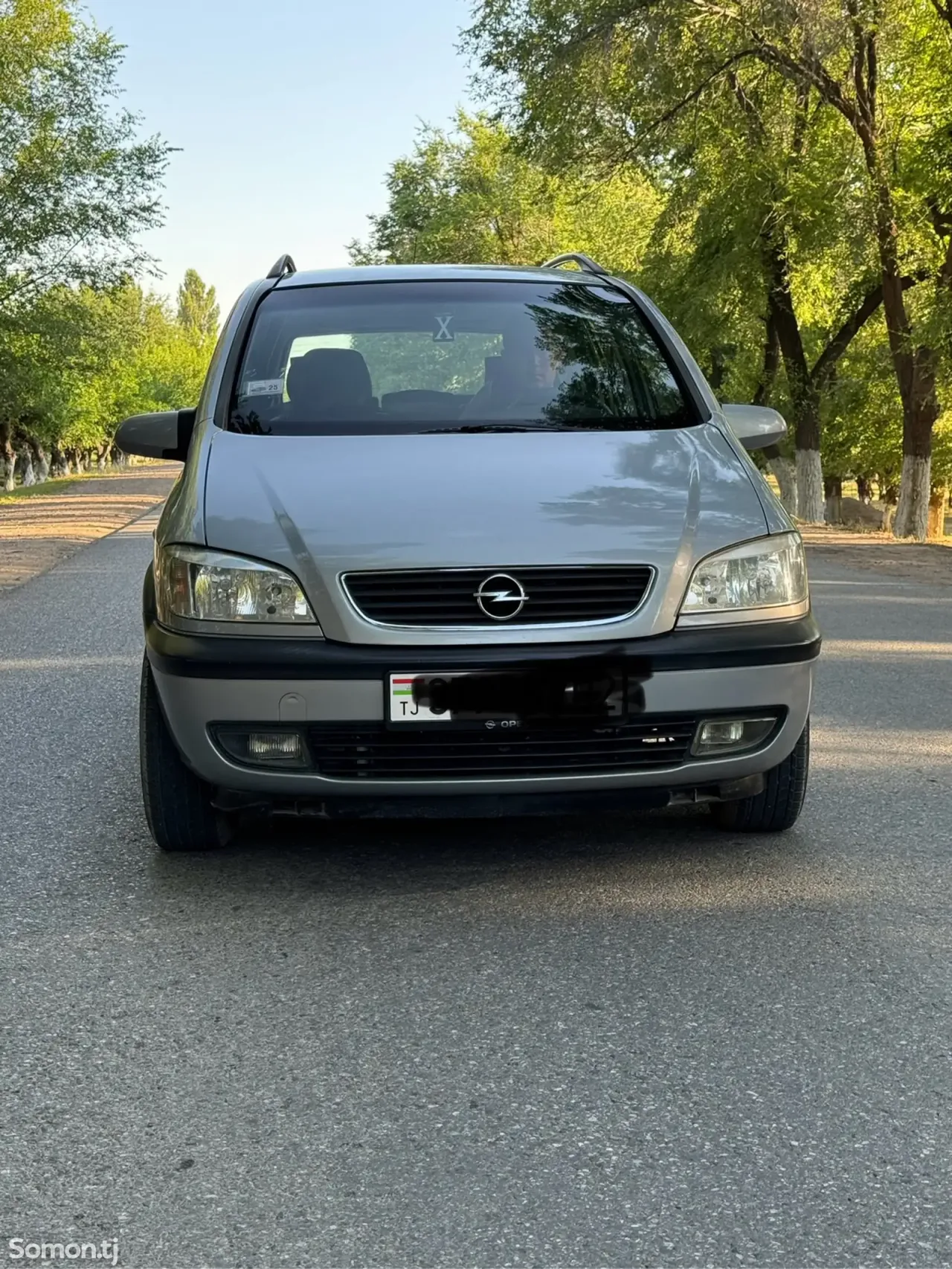 Opel Zafira 2000 · 1.8 MT