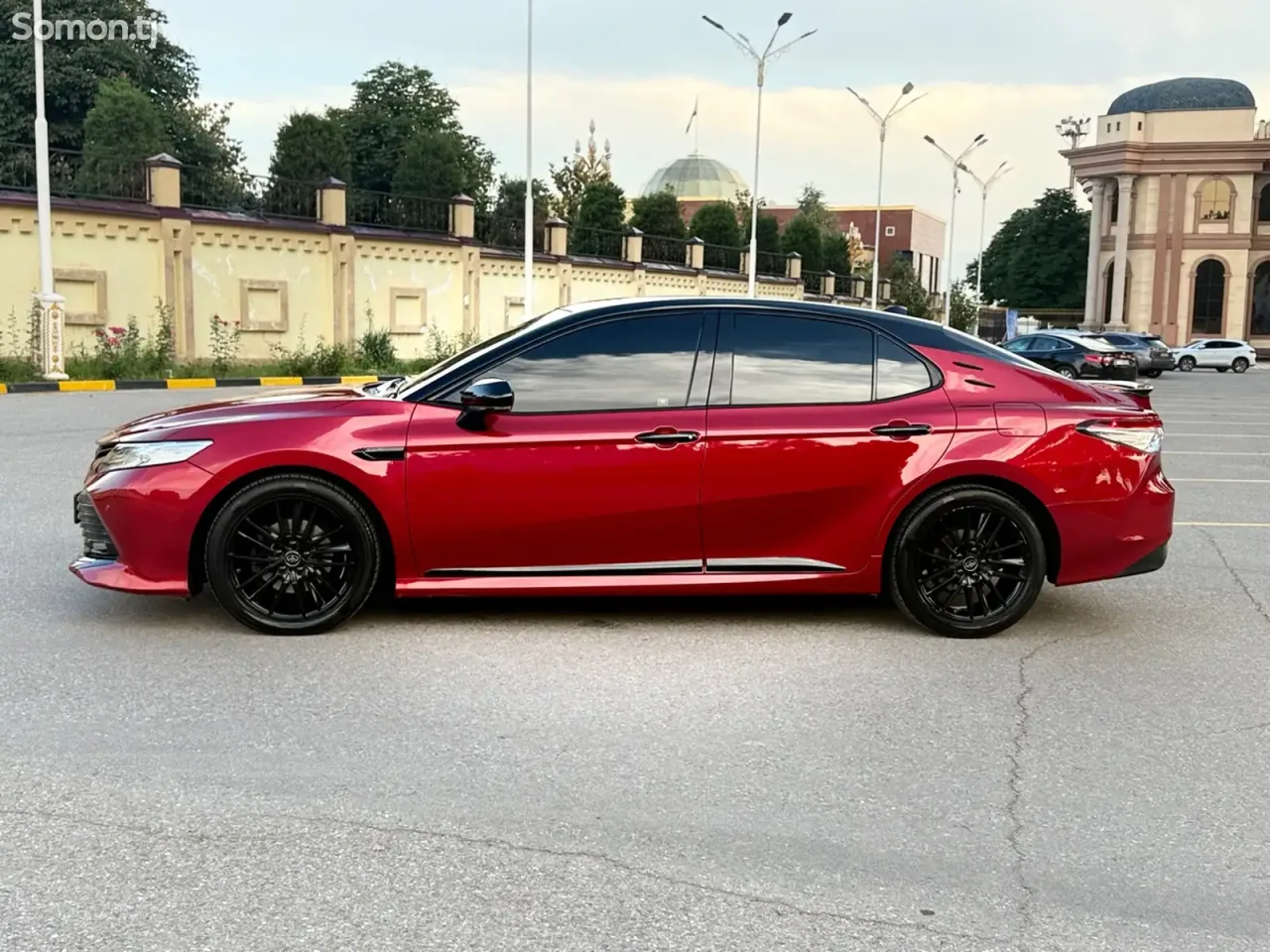 Toyota Camry 2017 · 2.5 AT