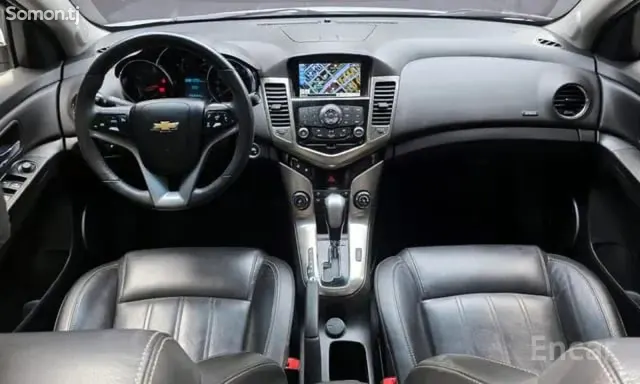 Chevrolet Cruze 2015 · 1.8 AT