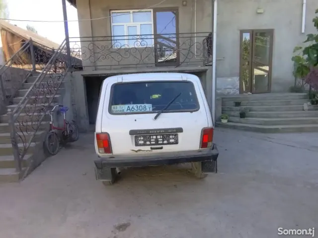 Lada (ВАЗ) Нива 2006 · 1.7 MT