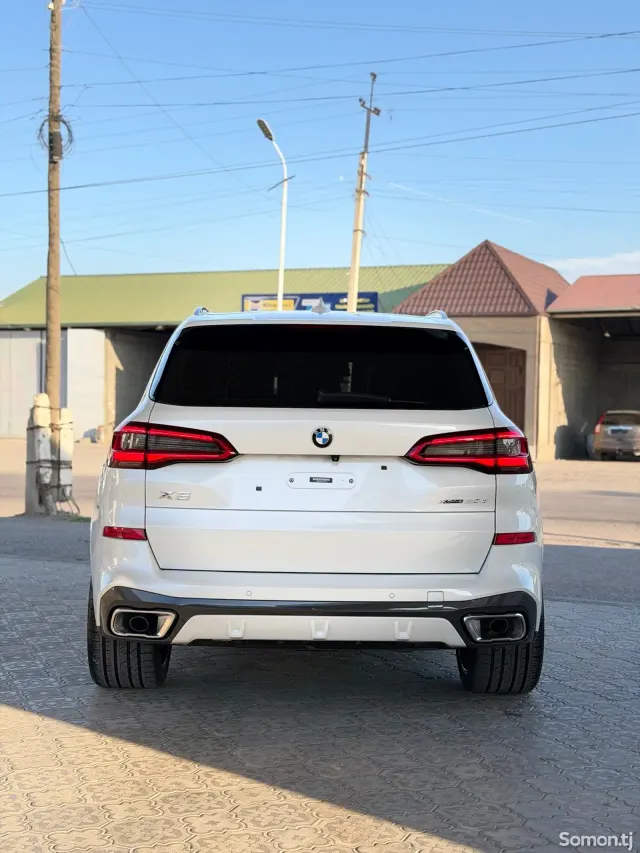 BMW X5 2020 · 3.0 AT