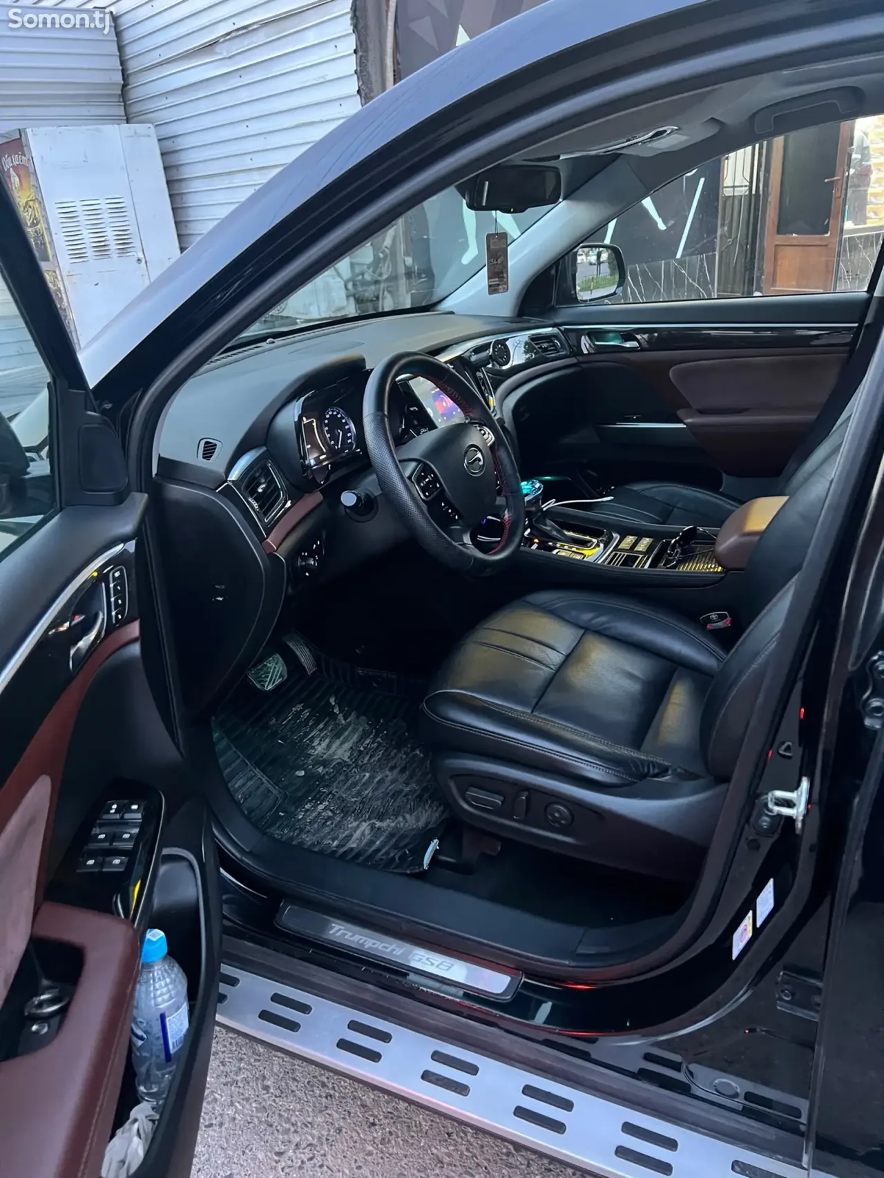 GAC Trumpchi GS8 2018 · 2.0 AT