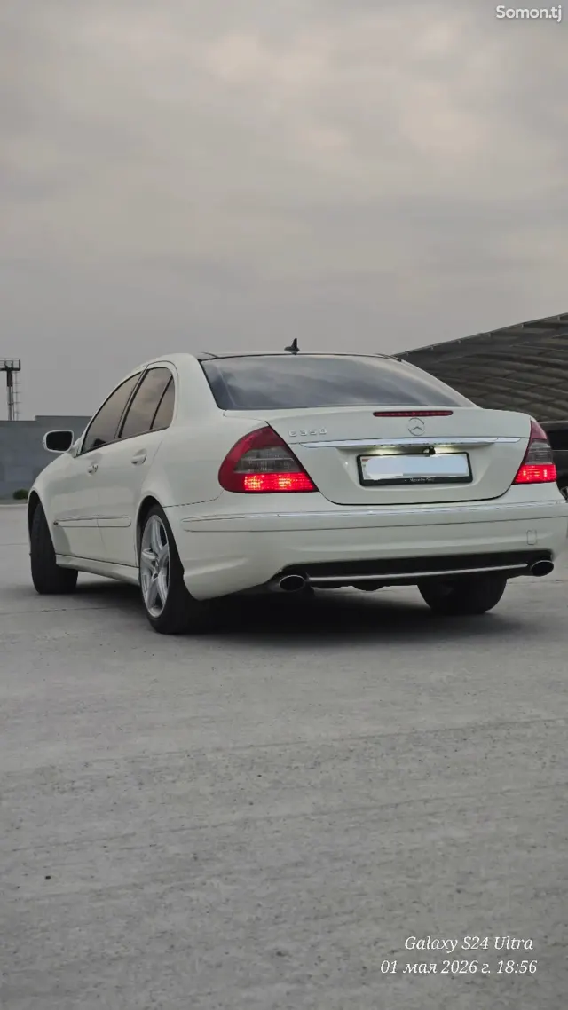 Mercedes-Benz E class 2007 · 3.5 AT