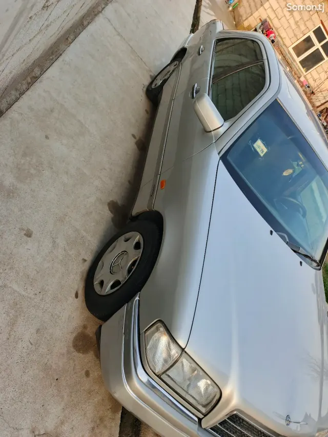 Mercedes-Benz C class 1995 · 2.0 AT