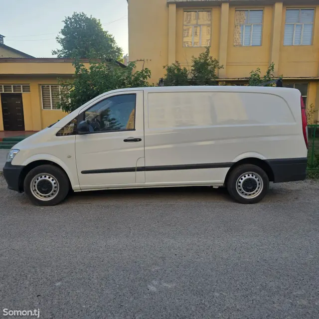 Mercedes-Benz Viano 2014 · 2.2 MT