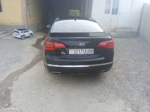 Kia K7 2012 · 2.5 AT