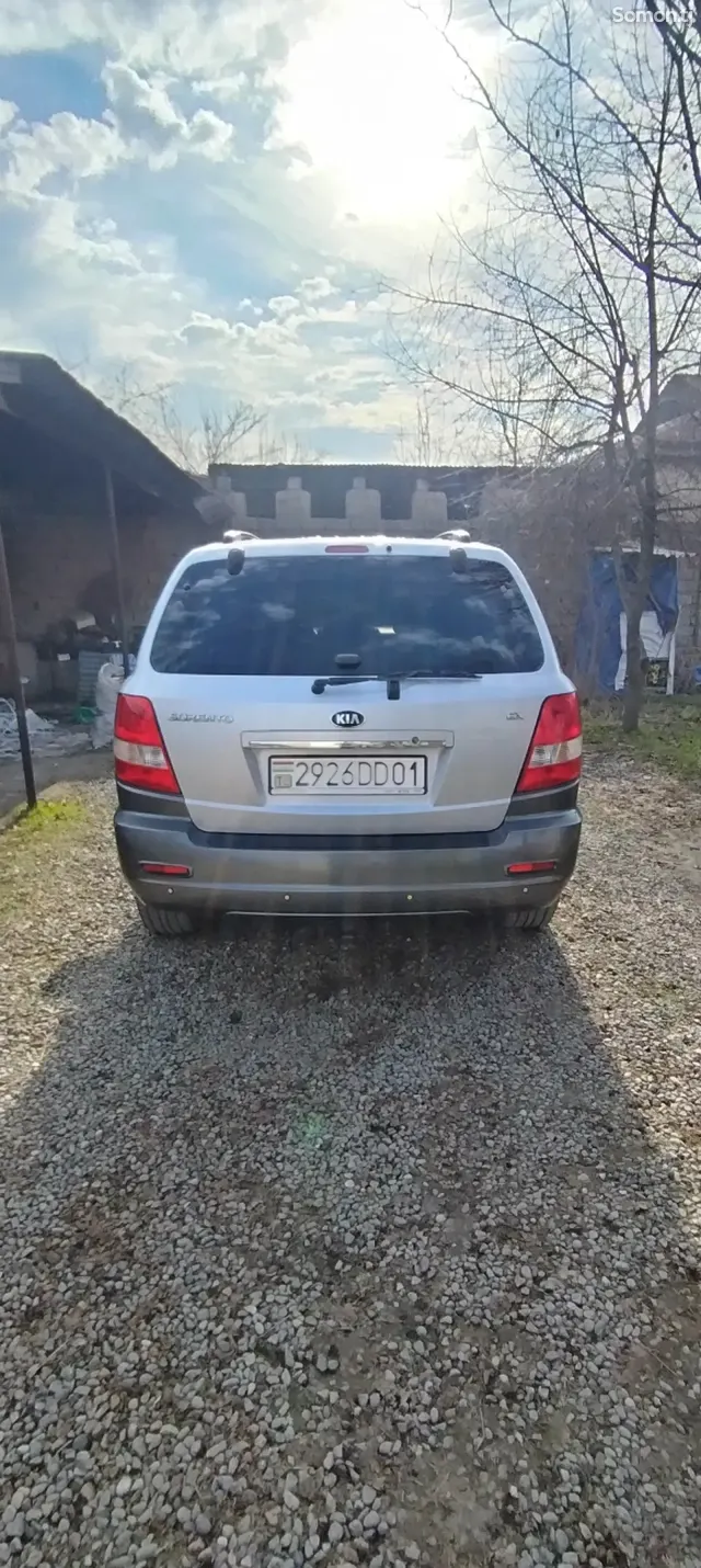 Kia Sorento 2005 · 1.8 MT