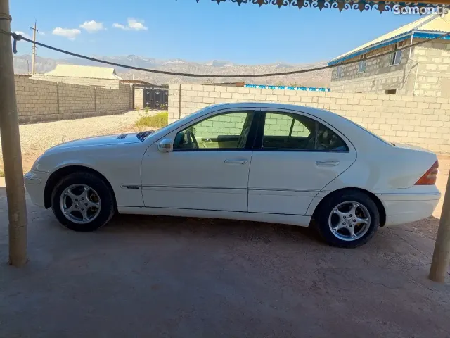 Mercedes-Benz C class 2003 · 2.0 AT
