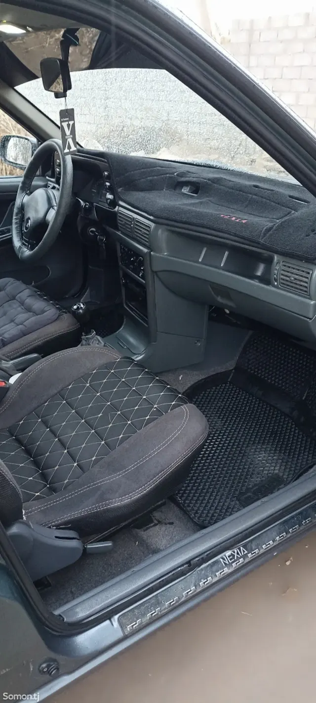 Daewoo Nexia 1996 · 1.6 MT