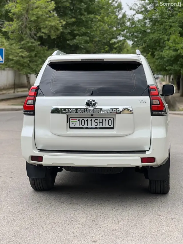 Toyota Land Cruiser Prado 2011 · 4.0 AT